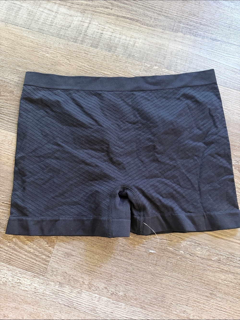 Underoutfit | Seamless Black Women's Shorts - Comfortable Everyday Fit